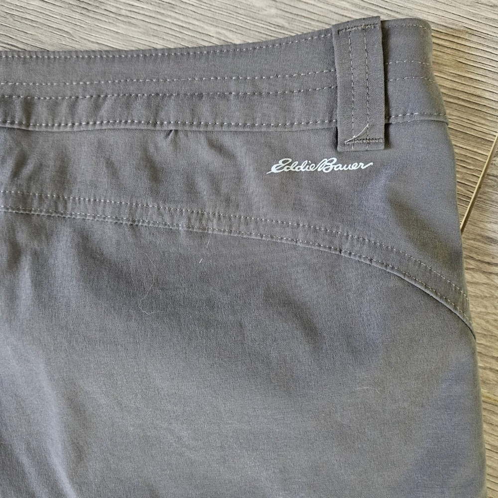 Eddie Bauer Guide Pro Shorts Womens 8 Gray Hiking Outdoor Stretch Cargo Nylon - Picture 5 of 10